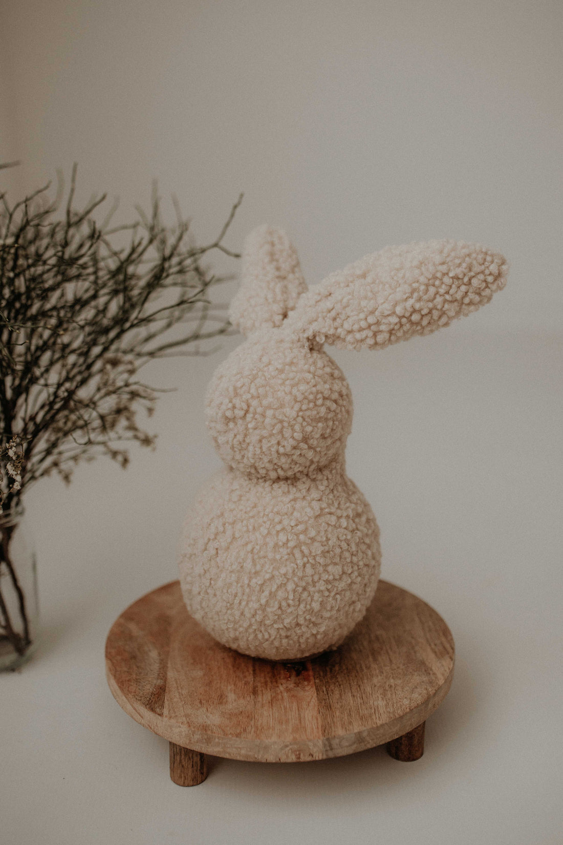 Plüschosterhase mit Knickohr