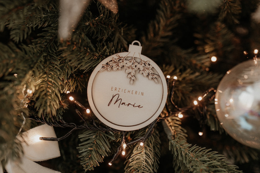 Weihnachtskugel "Mistelzweig" personalisiert