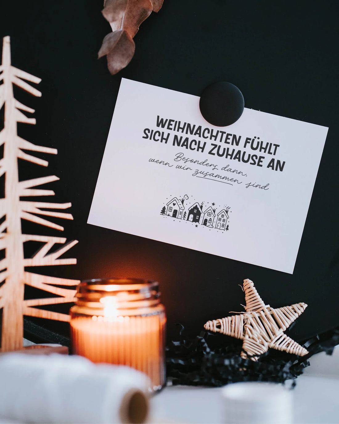 Postkarte "Weihnachten fühlt sich nach Zuhause an"