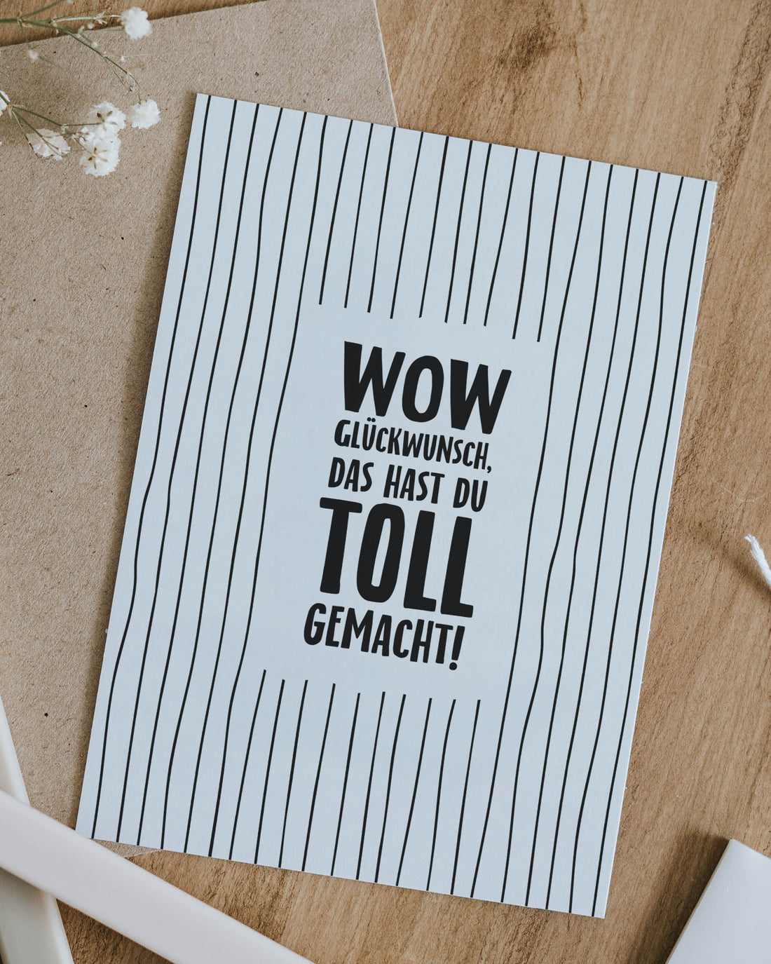Postkarte "Wow Glückwunsch"