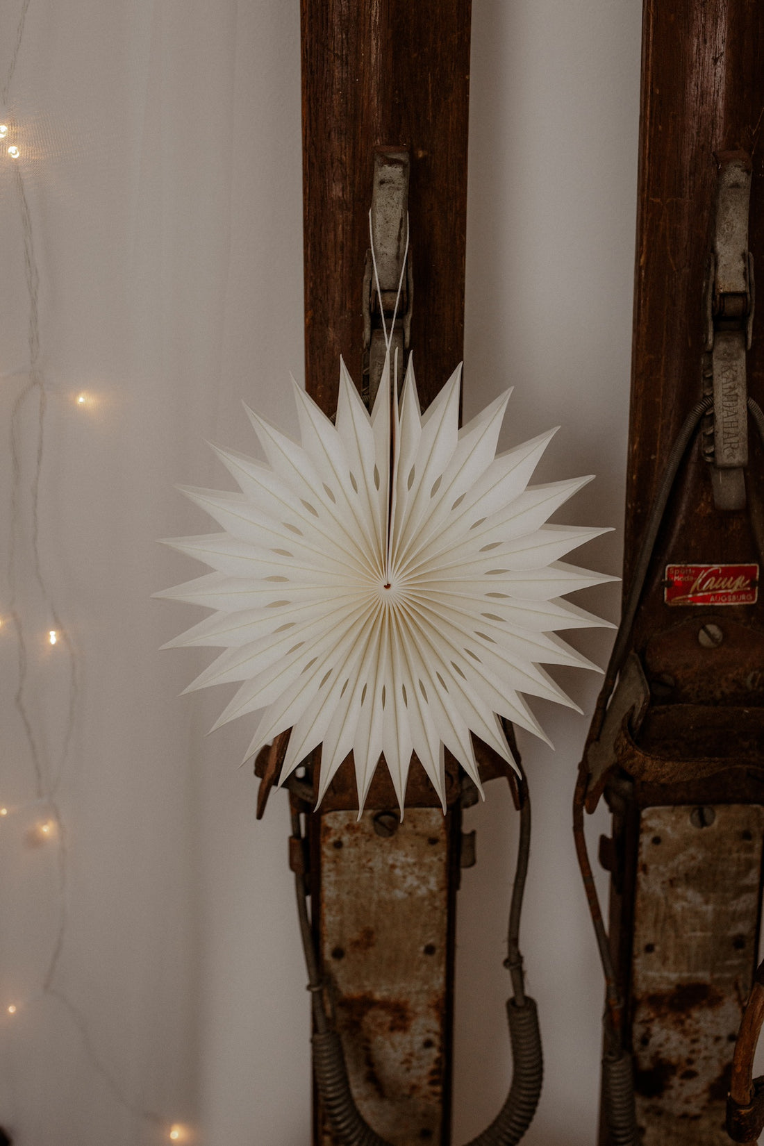 Papierstern magnetisch